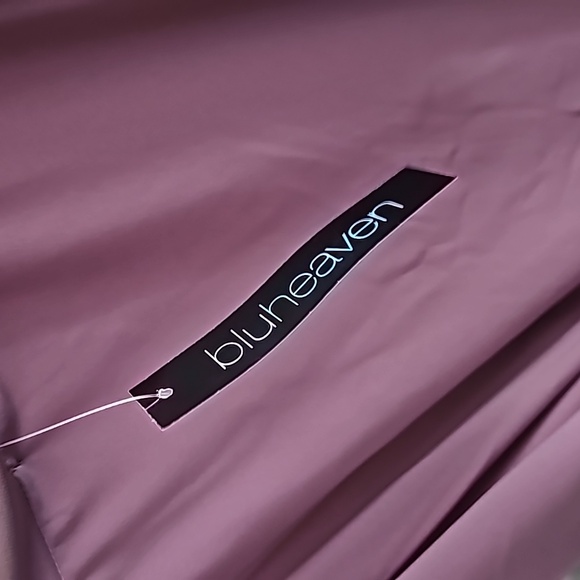 Dark mauve purple cold shoulder top available in Small, Medium & Large New - Picture 11 of 12